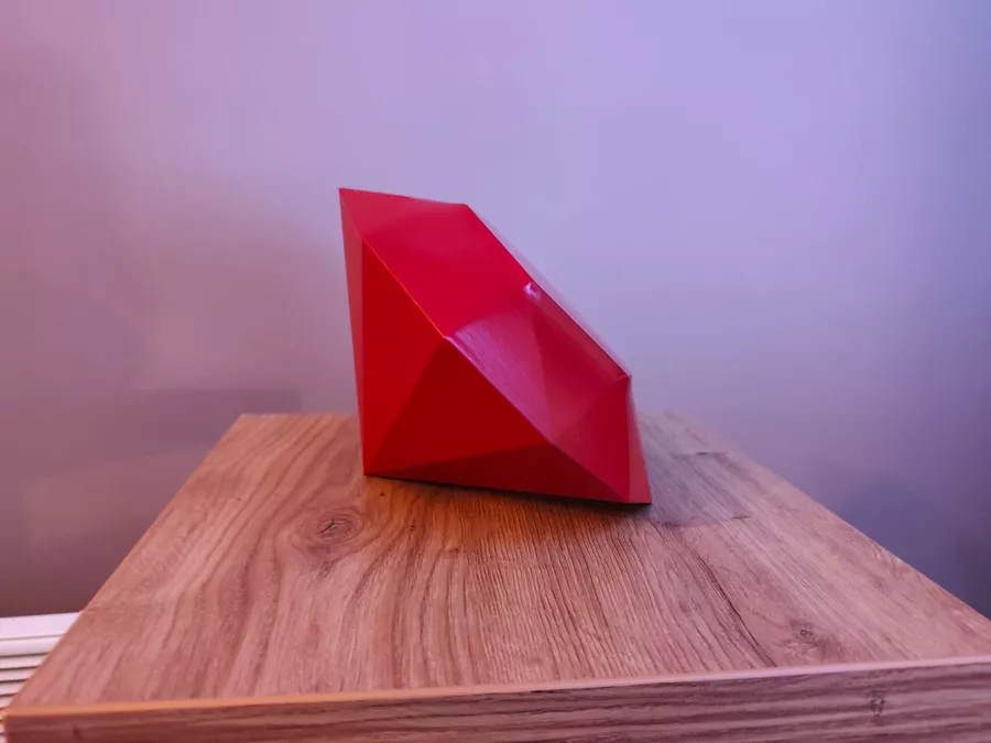 Diamant géométrique décoratif imprimé en 3D