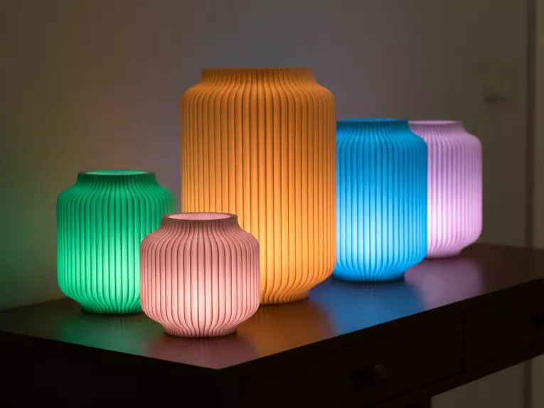 Collection de vases lumineux imprimés en 3D